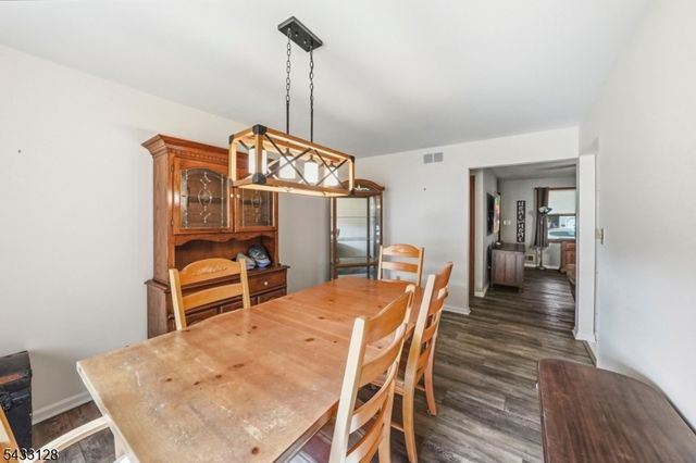 5 N 13Th Ave, Manville Boro, NJ 08835