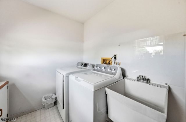 5 N 13Th Ave, Manville Boro, NJ 08835