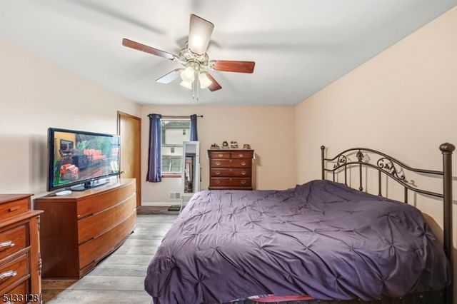 5 N 13Th Ave, Manville Boro, NJ 08835
