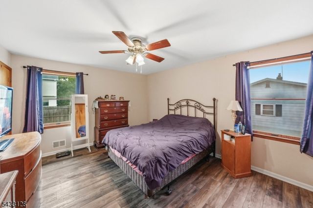 5 N 13Th Ave, Manville Boro, NJ 08835