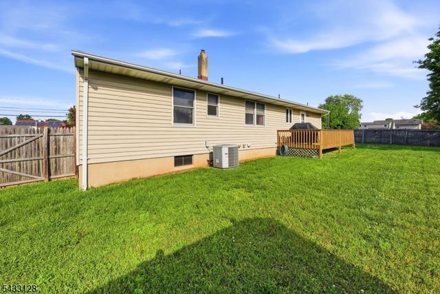 5 N 13Th Ave, Manville Boro, NJ 08835