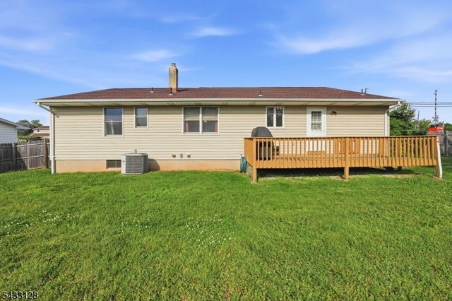5 N 13Th Ave, Manville Boro, NJ 08835