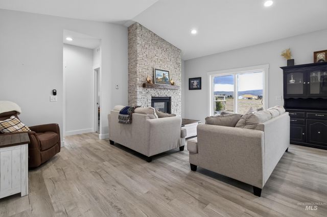 3377 E 3119 N, Kimberly, ID 83341