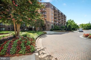 2111 WISCONSIN AVE NW #317, Washington, DC 20007