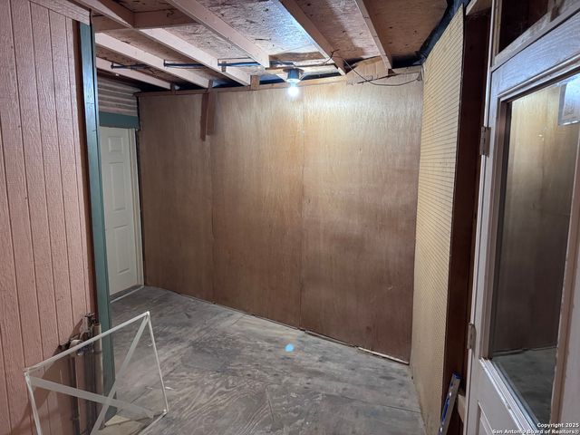 211 Blanco Rd, San Antonio, TX 78212