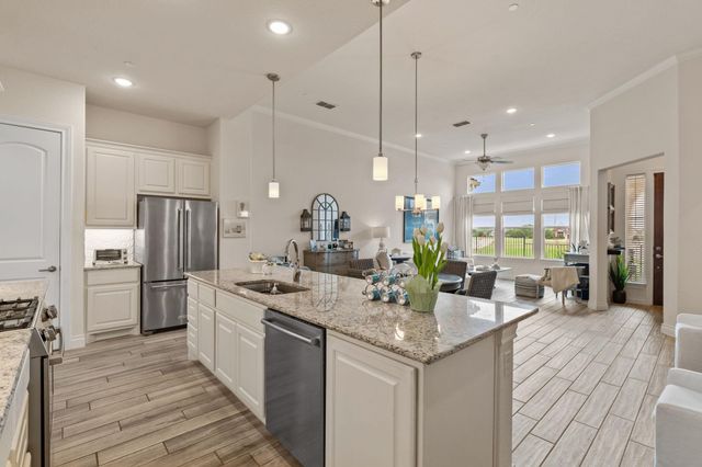 132 Rivalto DR, Horseshoe Bay, TX 78657