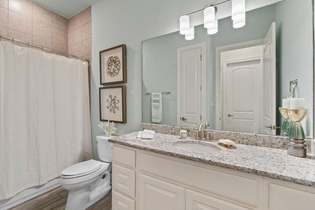132 Rivalto DR, Horseshoe Bay, TX 78657
