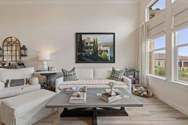 132 Rivalto DR, Horseshoe Bay, TX 78657