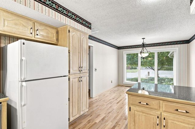 1255 E Lafayette Court, Springfield, MO 65804
