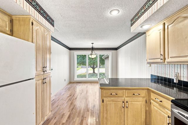 1255 E Lafayette Court, Springfield, MO 65804