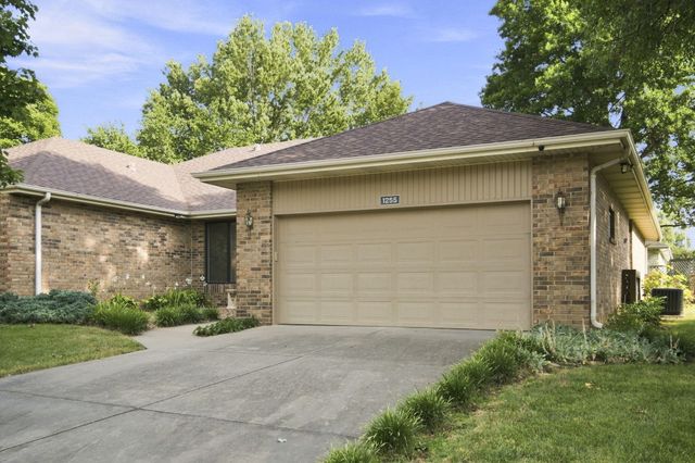 1255 E Lafayette Court, Springfield, MO 65804