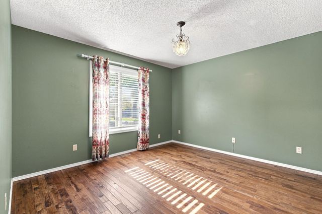 1255 E Lafayette Court, Springfield, MO 65804