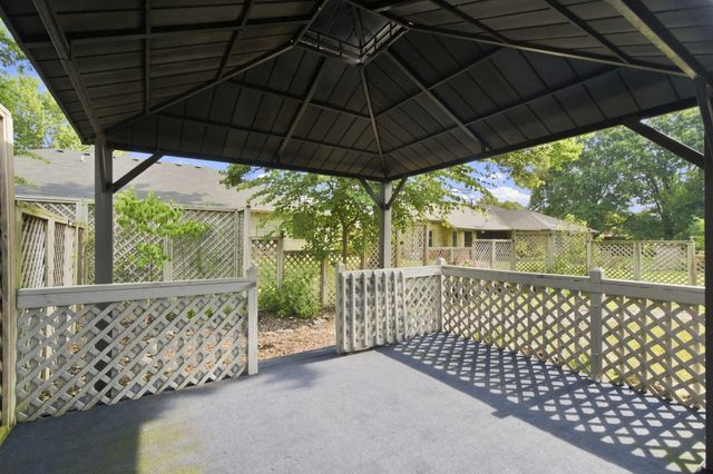 1255 E Lafayette Court, Springfield, MO 65804