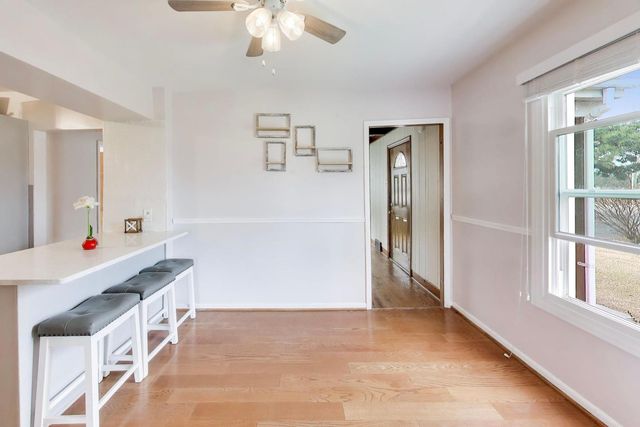 1607 W Plainfield Road, La Grange Highlands, IL 60525