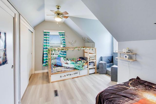 1607 W Plainfield Road, La Grange Highlands, IL 60525