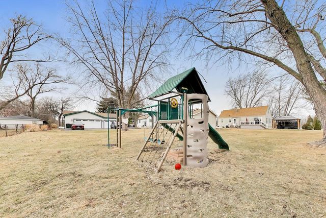 1607 W Plainfield Road, La Grange Highlands, IL 60525