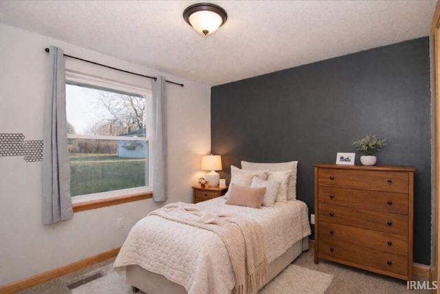 4099 S 700 E Road, Laotto, IN 46763