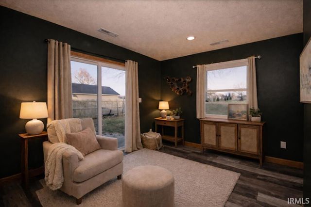 4099 S 700 E Road, Laotto, IN 46763