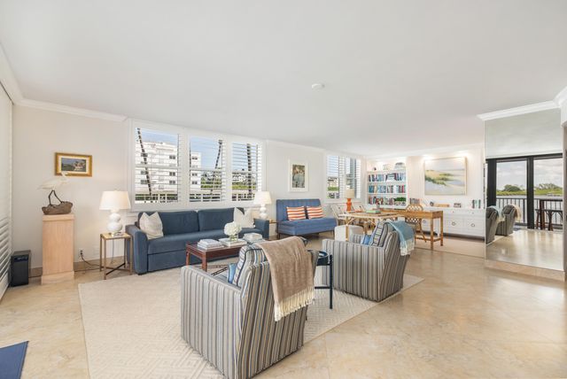 2860 S Ocean Boulevard 106, Palm Beach, FL 33480