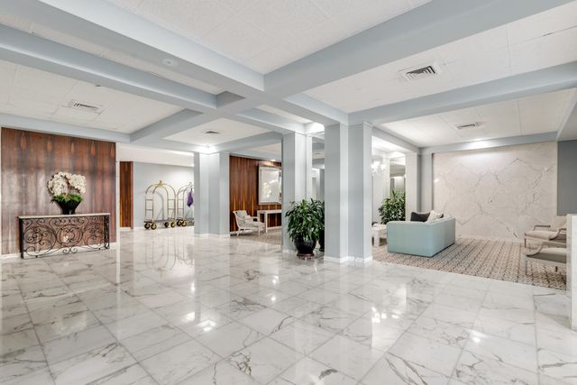 2860 S Ocean Boulevard 106, Palm Beach, FL 33480