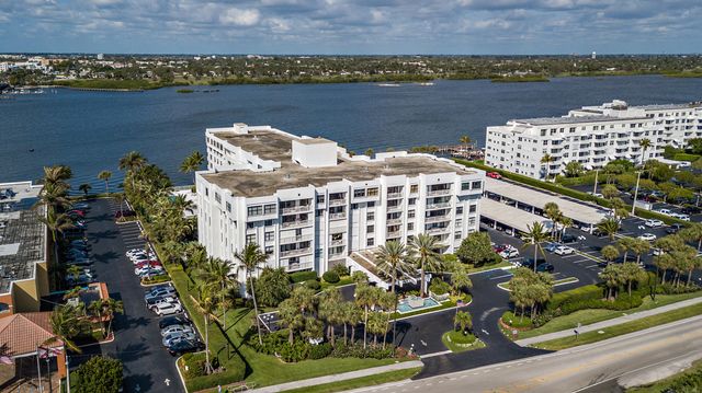 2860 S Ocean Boulevard 106, Palm Beach, FL 33480