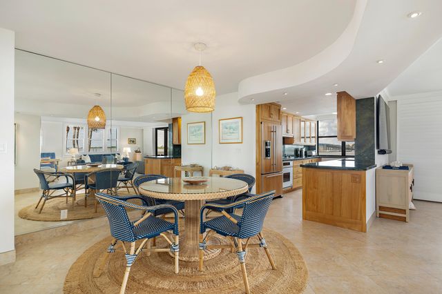 2860 S Ocean Boulevard 106, Palm Beach, FL 33480
