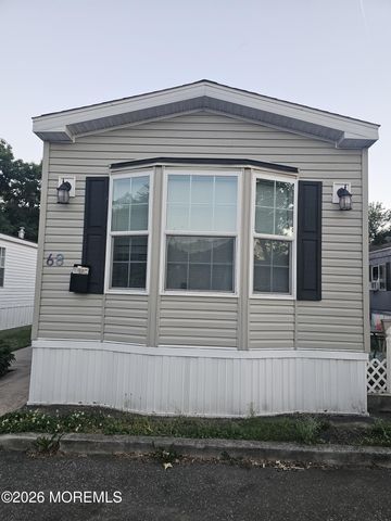 68 Alex Court, Hazlet, NJ 07730