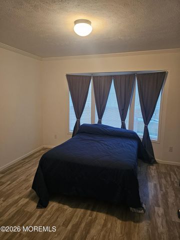 68 Alex Court, Hazlet, NJ 07730