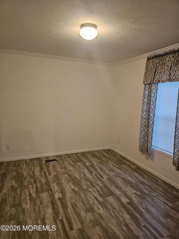 68 Alex Court, Hazlet, NJ 07730