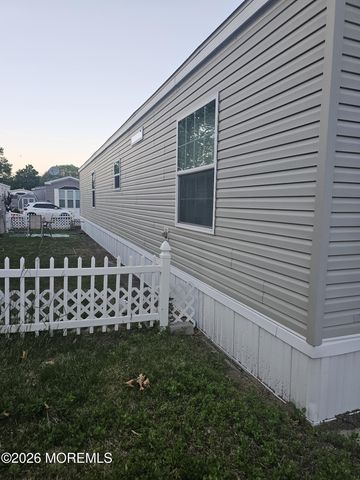 68 Alex Court, Hazlet, NJ 07730