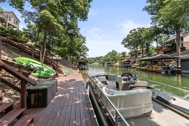14 Waterside Lane, Bella Vista, AR 72715