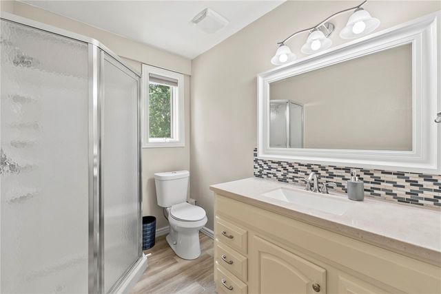 14 Waterside Lane, Bella Vista, AR 72715