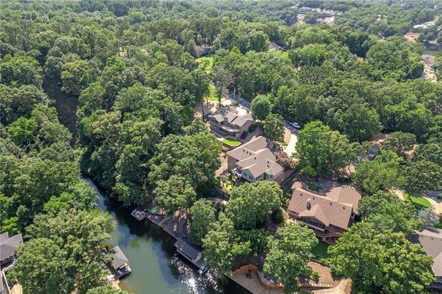 14 Waterside Lane, Bella Vista, AR 72715