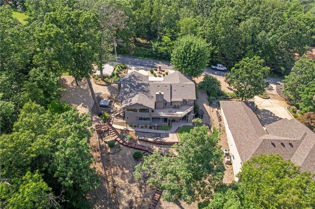 14 Waterside Lane, Bella Vista, AR 72715