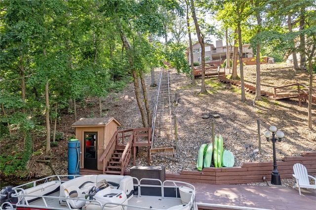 14 Waterside Lane, Bella Vista, AR 72715