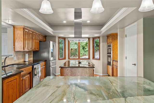 14 Waterside Lane, Bella Vista, AR 72715