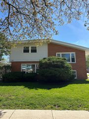 525 Ryan Lane A, West Dundee, IL 60118