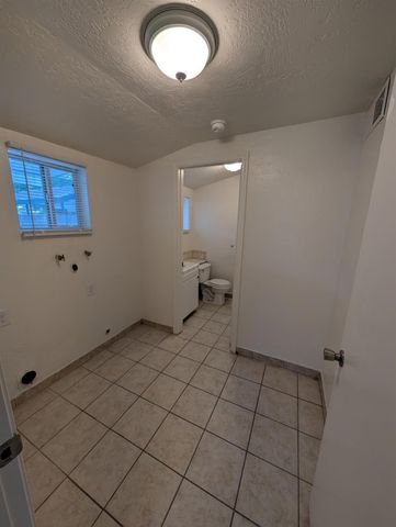 1126 E Princeton Avenue, Fresno, CA 93704