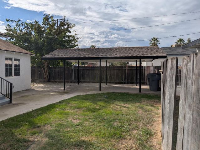 1126 E Princeton Avenue, Fresno, CA 93704