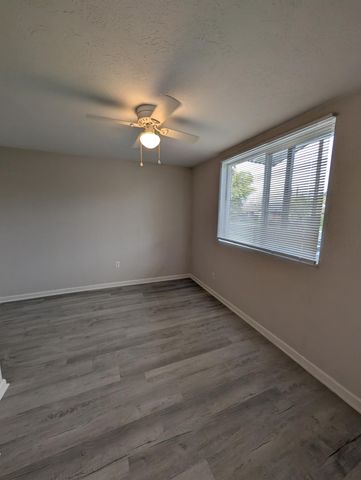 1126 E Princeton Avenue, Fresno, CA 93704