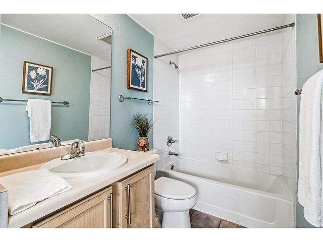 837 E 17th Ave 3E, Denver, CO 80218