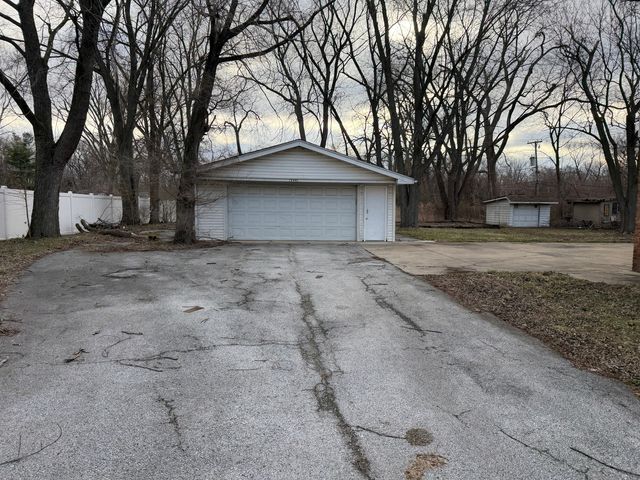15441 E End Street, Dolton, IL 60419