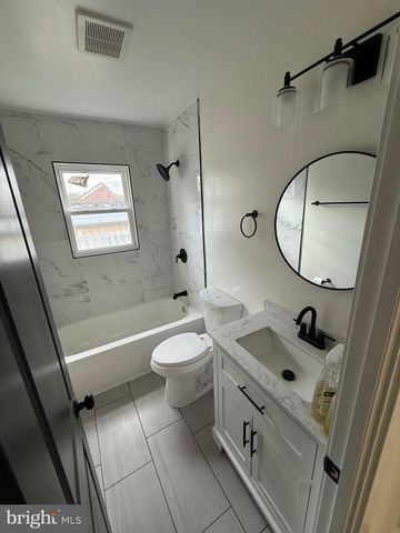 4542 EADS ST NE, Washington, DC 20019