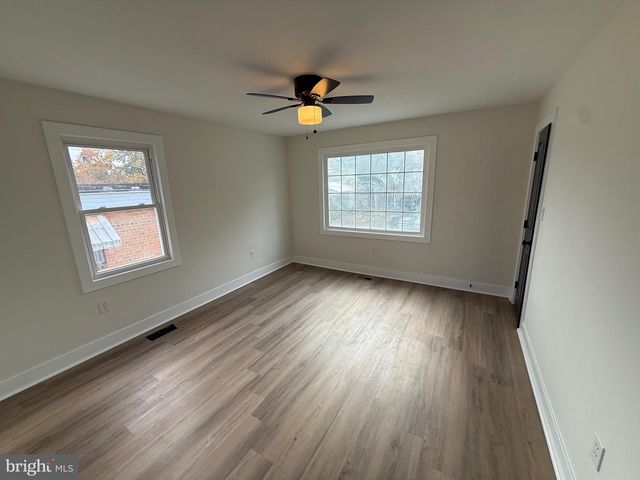 4542 EADS ST NE, Washington, DC 20019