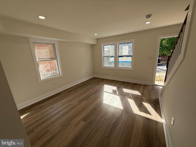 4542 EADS ST NE, Washington, DC 20019