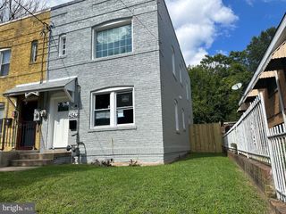 4542 EADS STREET, Washington, DC 20019