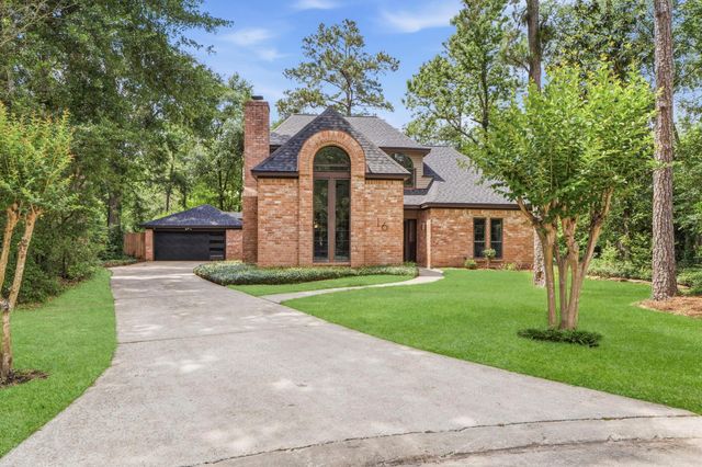 16 Gilcrest Forest Court, The Woodlands, TX 77381