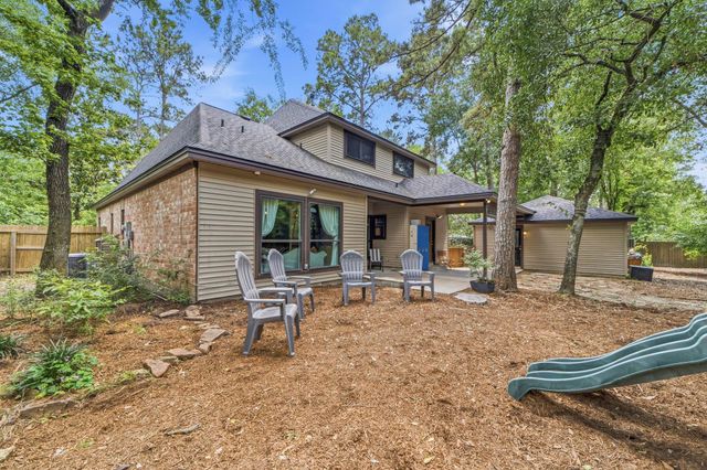 16 Gilcrest Forest Court, The Woodlands, TX 77381