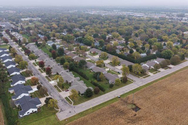2610 9th Street SW, Willmar, MN 56201