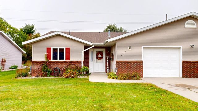 2610 9th Street SW, Willmar, MN 56201